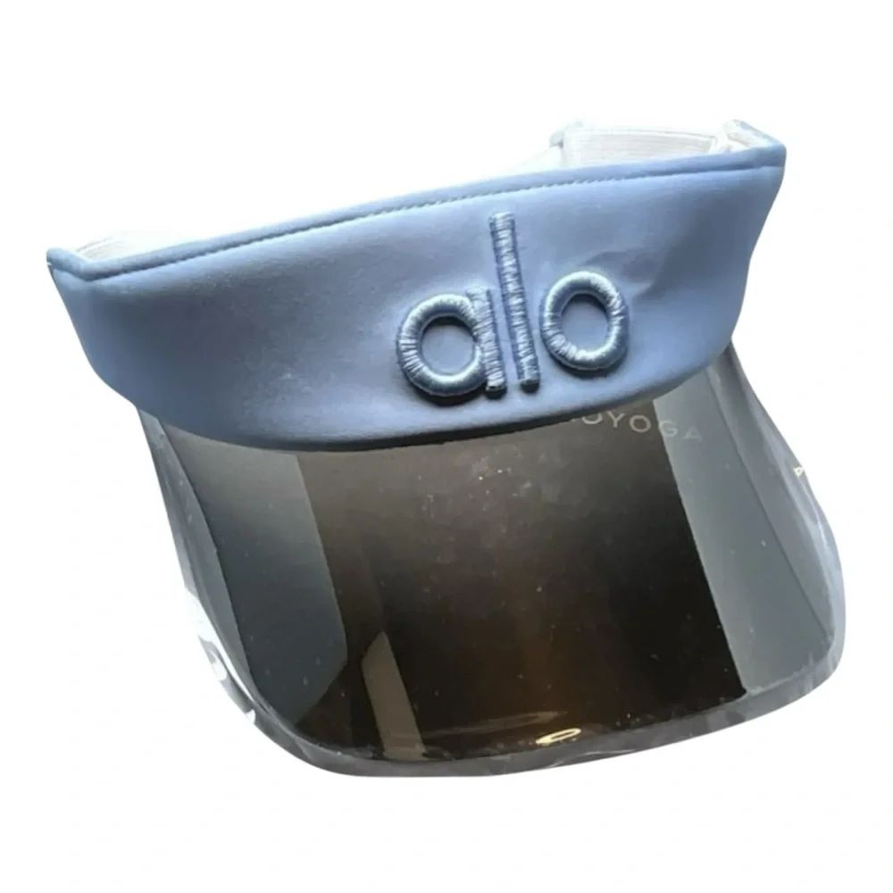 NWT ALO YOGA® Airlift Solar Visor -‎ Seashell Blue One Size